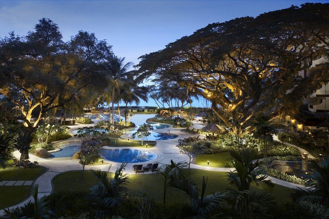 Shangri-La Rasa Sayang, Penang Batu Feringgi Exterior foto The beach at The Residence, Phuket